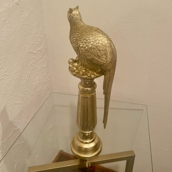 Gold Table Decor - Picture 7 of 9